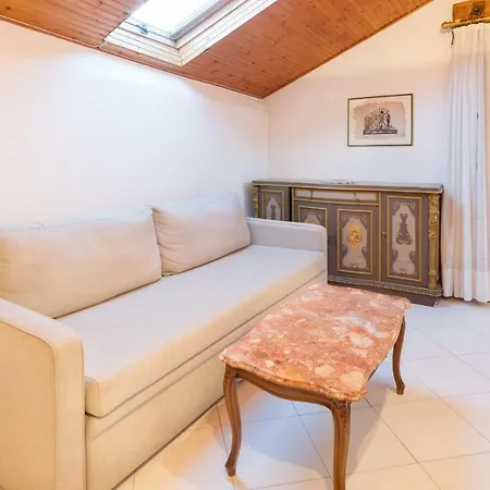 Confortevole Bilocale Nel Cuore Di San Remo